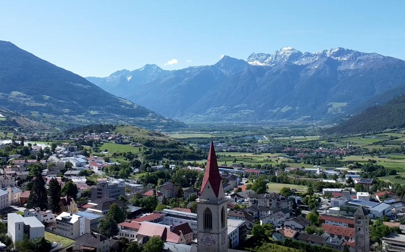 tyrol-apples-drone.jpg