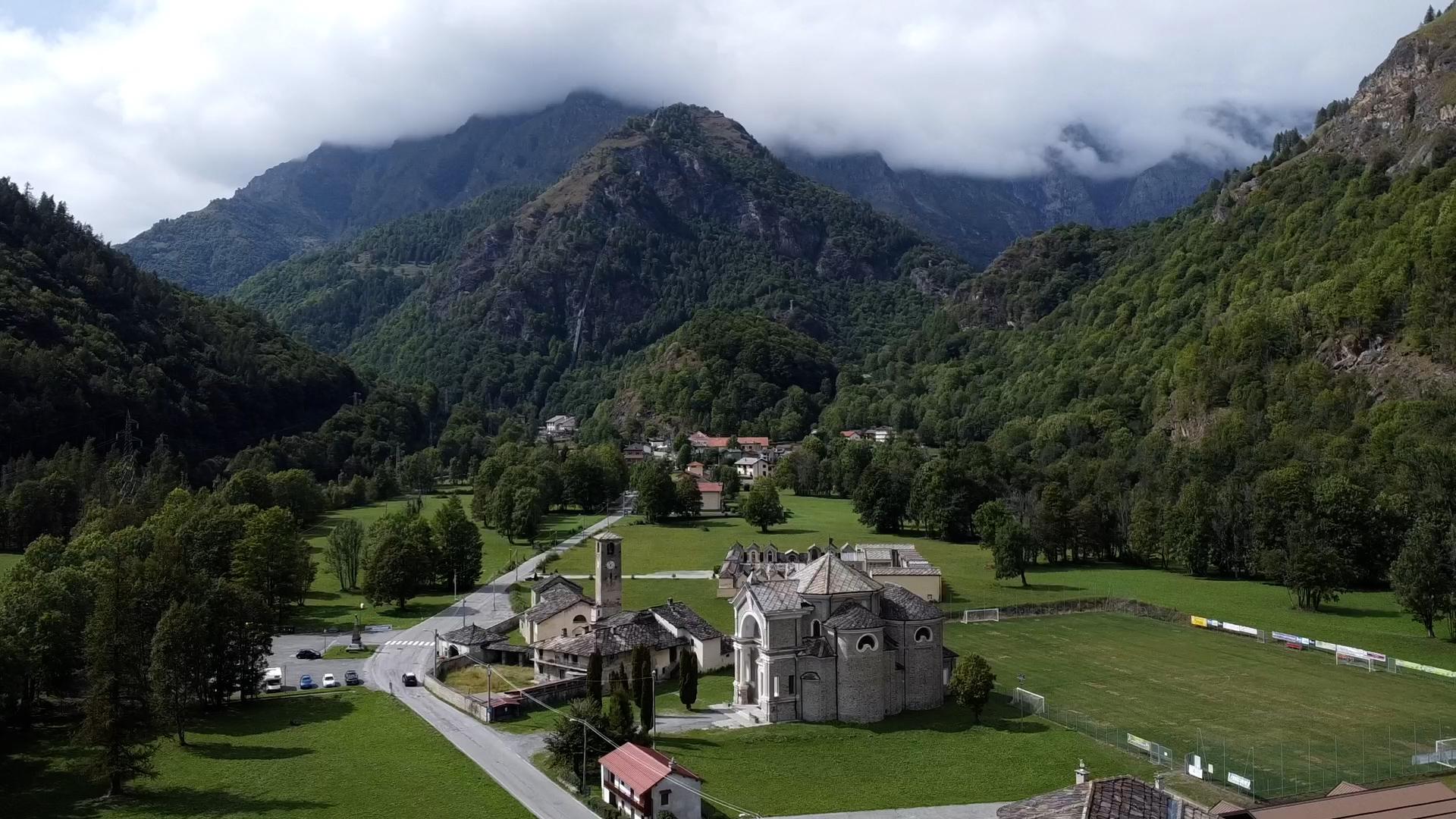 Usseglio, uno dei due paesi coinvolti nel progetto Punta Corna di Altamin